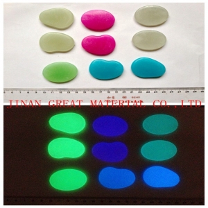 02 Luminous Plastic Cobbles